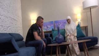 Safira Yakkuza Hot Wife In Hijab Has A Sexy Surprise For Her Husband