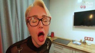 Cherry Aleksa Blonde With Glasses Fucked In The Ass O