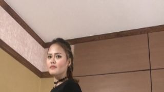 Asian blondie is deep throating a dick