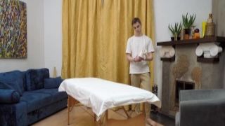 Kate Love Bright orgasm after a full body massage