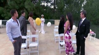 Casey Calvert Riley Reid Athena Faris The Hot Bride And Her Naughty Bridesmaids